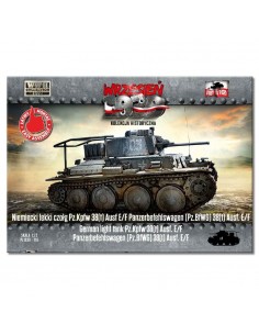 FIRST TO FIGHT German light...